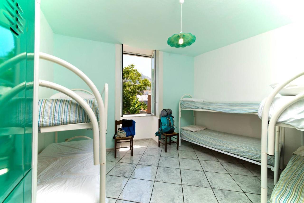 Ring Hostel Forio  Bagian luar foto
